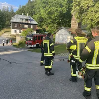 Einsatz_2023-07-06_Mülleimerbrand_Spiegelhütte_01.jpeg