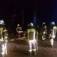 einsatz_2019-03-10_baum_auf_fahrbahn_lindbergmuhle-reg8_02.jpg