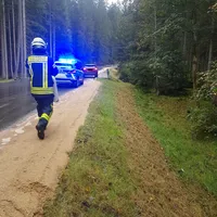 einsatz_2020-09-25_auslaufender_kraftstoff_in_baustelle_spiegelhutte-reg8_01.jpg